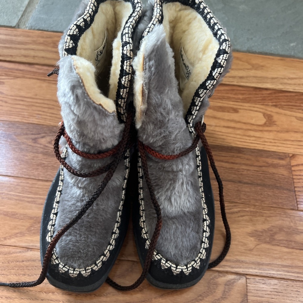 Snowland Women Black Leather Faux Fur Boots Sherpa Lined Moccasin Size 6